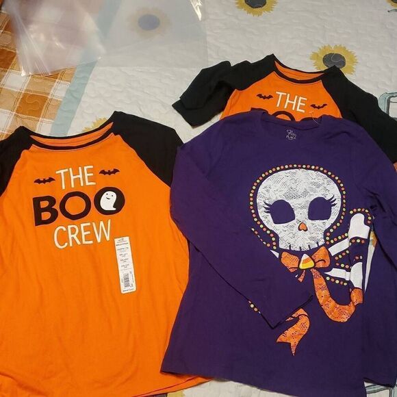 NWT CELEBRATE HALLOWEEN THE BOO CREW TSHIRT - Picture 4 of 4